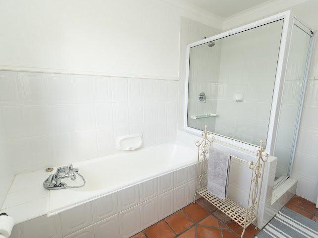 5 Bedroom Property for Sale in Summerstrand Eastern Cape